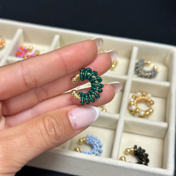 Green beaded ear cuff no piercing earring bold ear cuff wholesale handmade cuff - Picture 3 of 6